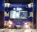 В Астрахани возобновилась полная мойка «синих» автобусов в автопарке ТМП-20