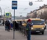 Водитель астраханской маршрутки катался под кайфом и попал в ДТП. Пострадали люди