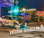 Кадры ДТП на несчастном астраханском перекрестке, есть пострадавшие