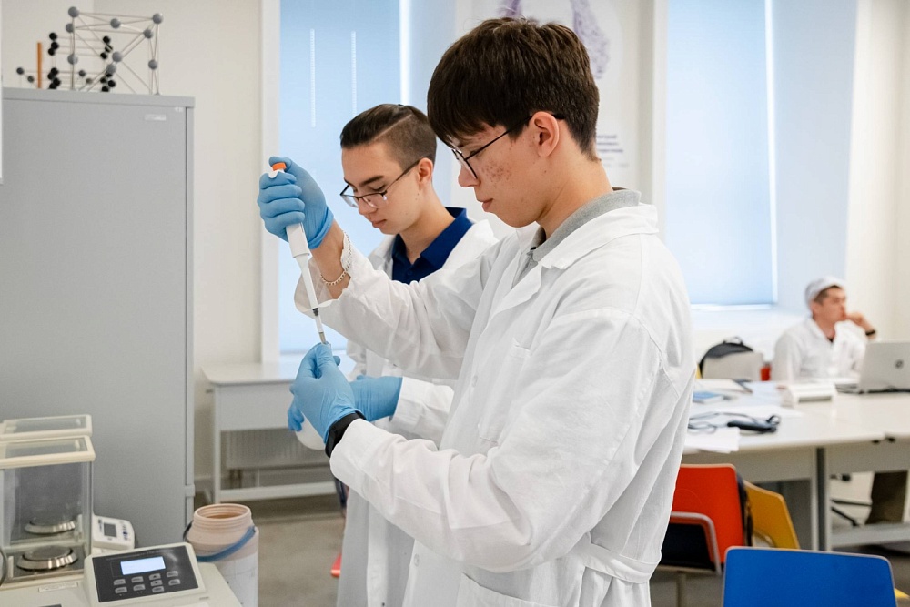 Уникальную фотополимерную смолу для 3D-печати создают в Астраханской области