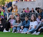 Астраханцев приглашают послушать музыку на воде и на траве