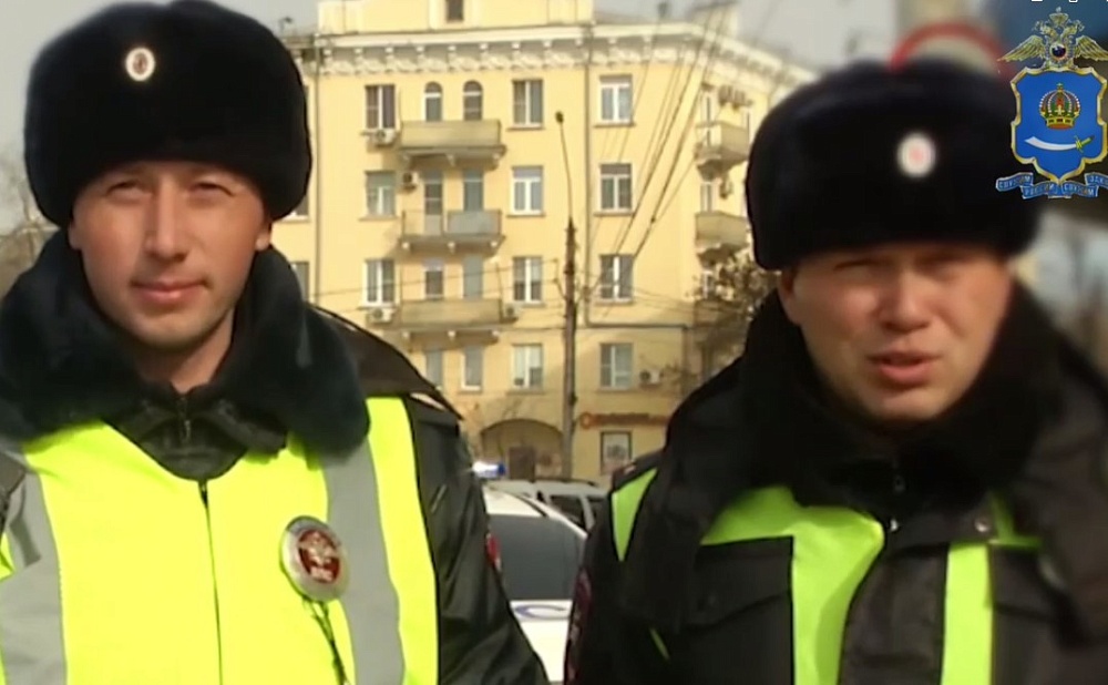 Астраханские полицейские со скоростью света доставили больного эпилепсией астраханца в больницу