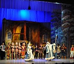 Астраханские газодобытчики подарили детям новогоднее представление