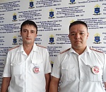 Астраханские полицейские спасли из горящего дома пятерых детей