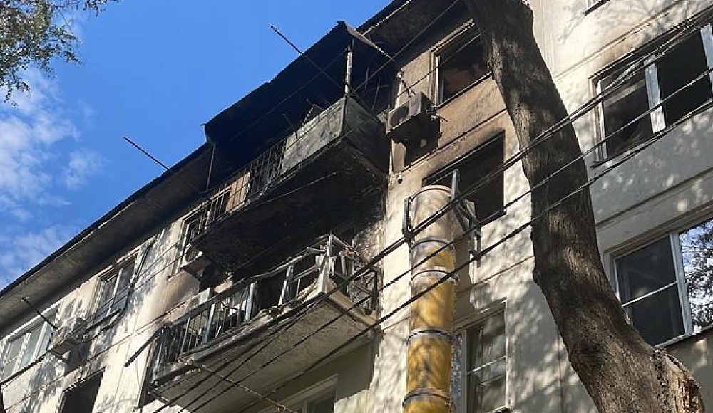 Пострадавшим при пожаре на ул. Адм. Нахимова город продолжает оказывать помощь