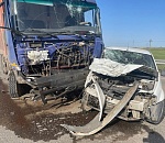 На астраханской трассе произошел смертельный замес с участием четырех машин: кадры ДТП