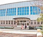 В Астрахани из окна онкодиспансера выпал человек