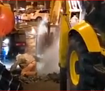 Одну из улиц Астрахани затопило и накрыло жутким амбре