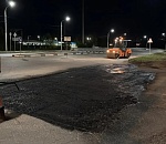 Дорожные катки залатали выбоины на главных астраханских мостах