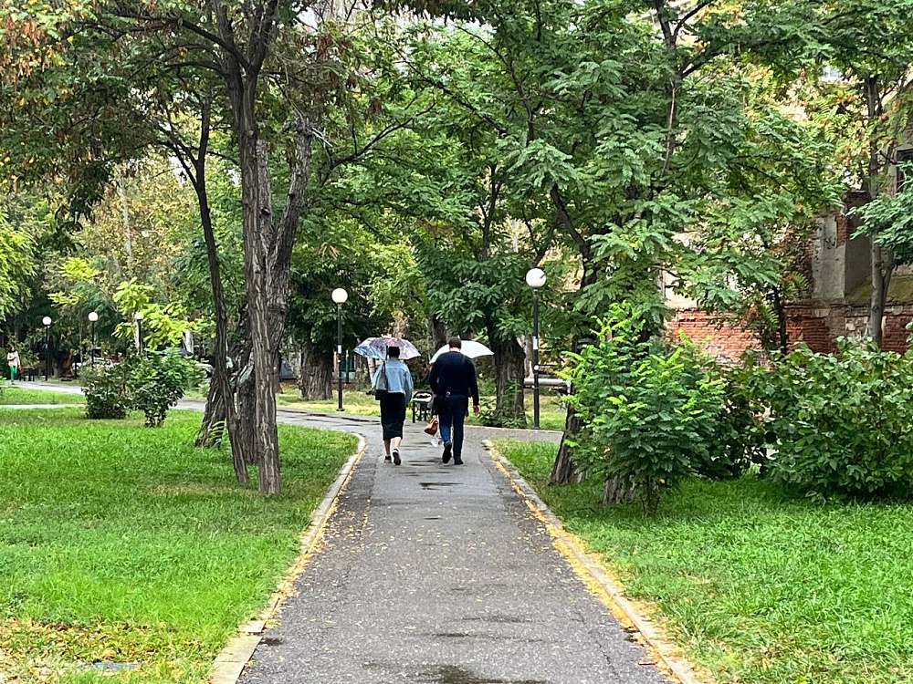 Астраханцев предупреждают об ухудшении погоды