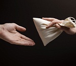 Заведующая астраханским детсадом обманула воспитателей на 900 000 рублей