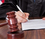 Астраханца, чей BMW врезался в маршрутку и повлек смерть пожилой пассажирки, приговорили к 2 годам