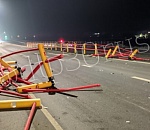 Пророчества сбылись: в Астрахани неизвестный водитель снес новое и красивое дорожное ограждение