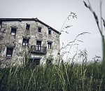 В Астрахани возбудили дело по факту мошенничества с квартирами для сирот