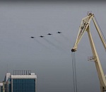 В небе над Астраханью боевые самолеты показали правый пеленг