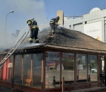 В Астрахани напротив "Алимпика" горит кафе