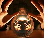 Из-за желания замужества астраханка решилась на кладбищенский ритуал с золотыми кольцами