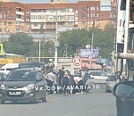 В Астрахани попавший в аварию автомобиль сбил молодую девушку