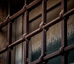 Фигурантам дела об убийстве полицейских в Астрахани продлили арест