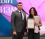 Вице-спикер регионального парламента Арсен Мутелимов поздравил представителей туристической отрасли с профессиональным праздником