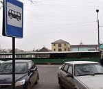 В Астрахани остановка не может нормально функционировать из-за водителей-нарушителей 