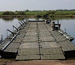 В Астраханской области работал опасный для жизни понтонный мост