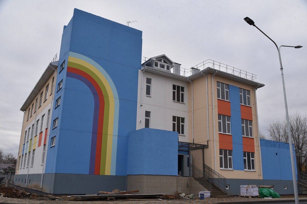 Строительство детских садов в Астрахани продолжается, несмотря на новогодние праздники 