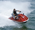 В Астраханской области гидроцикл врезался в мост: погиб ребенок