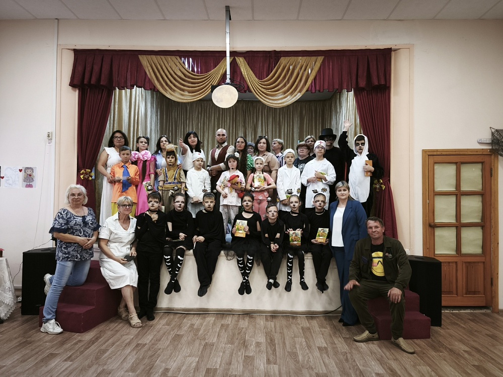 В Астрахани особенные дети ставят спектакли и завоевывают призы