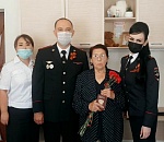 В Астрахани 85-летняя дочь блокадника, погибшего во время обороны Ленинграда, получила российский паспорт