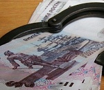 Попытка спасти приятеля от долгов подвела астраханку под суд