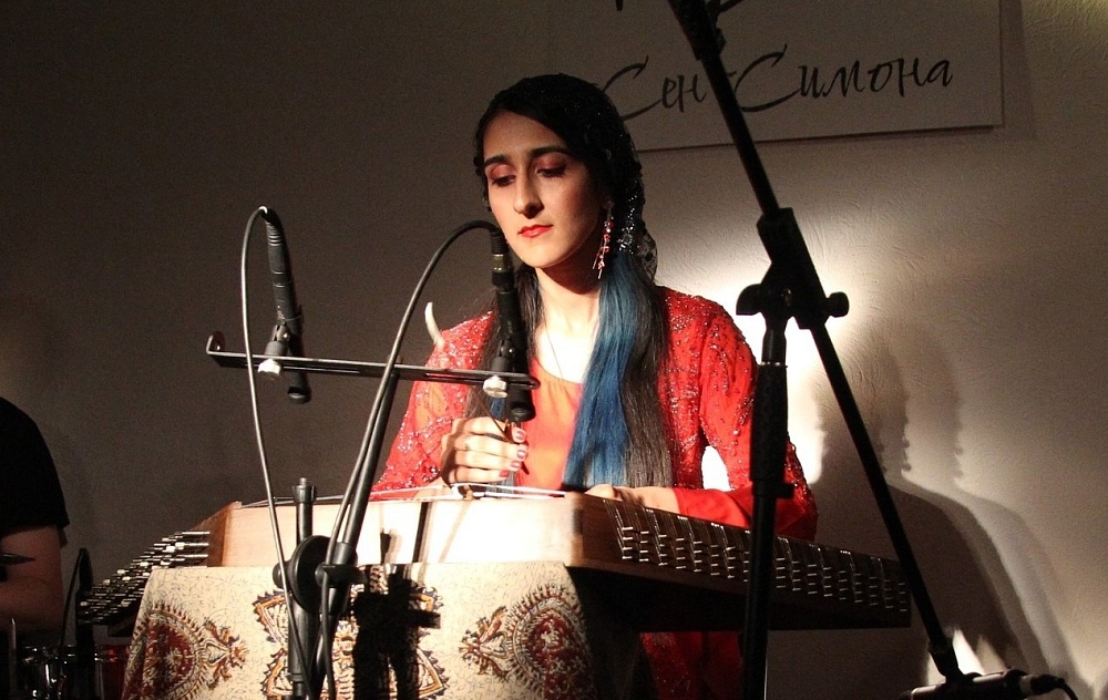 Астраханцы услышат звучание древнего иранского инструмента