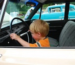 Госдума может разрешить тратить материнский капитал на покупку автомобиля