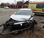 В Астрахани в ДТП пострадали 26-летняя автоледи и двое детей