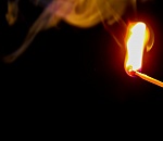 Из-за пожара в астраханской многоэтажке эвакуировали 18 человек