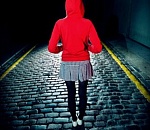 В Астрахани 12-летняя девочка, нахватав двоек в школе, ушла из дома