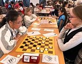 Юная астраханка выиграла золото первенства России по русским шашкам и получила право сыграть в «Европе»