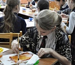 В библиотеке имени Крупской открылась мастерская Деда Мороза