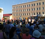 Жара в Астрахани: митинг против повышения пенсионного возраста собрал  тысячи астраханцев