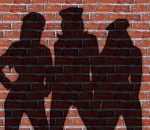 Не понравилось, как посмотрела: три астраханки беспощадно избили женщину