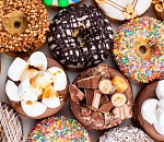 В декабре в Астрахани замедлился рост цен на сладости, колбасу, сыр и масло 