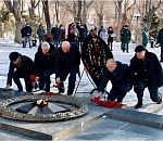 Более тысячи астраханцев приняли участие в акции ЕР «Защитим память героев»