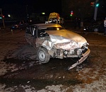 В Астрахани столкнулись два автомобиля: пострадали шесть человек