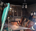 С ночного пожара в Астрахани госпитализировали пенсионерку