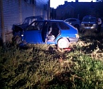 В Астраханской области 20-летняя автоледи протаранила забор дома