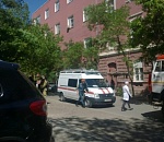 В одном из общежитий астраханского медуниверситета из-за небольшого взрыва сегодня чуть не погиб студент