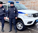 Астраханские полицейские спасли щенка, упавшего в колодец