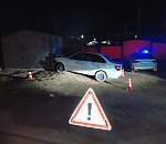 Молодой астраханец вместе с другом-подростком угнал такси и попал в аварию