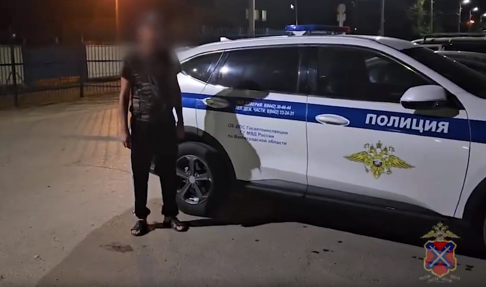 Астраханец из федерального розыска не смог проехать мимо волгоградского патруля