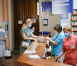 Астраханские поликлиники начинают принимать больных